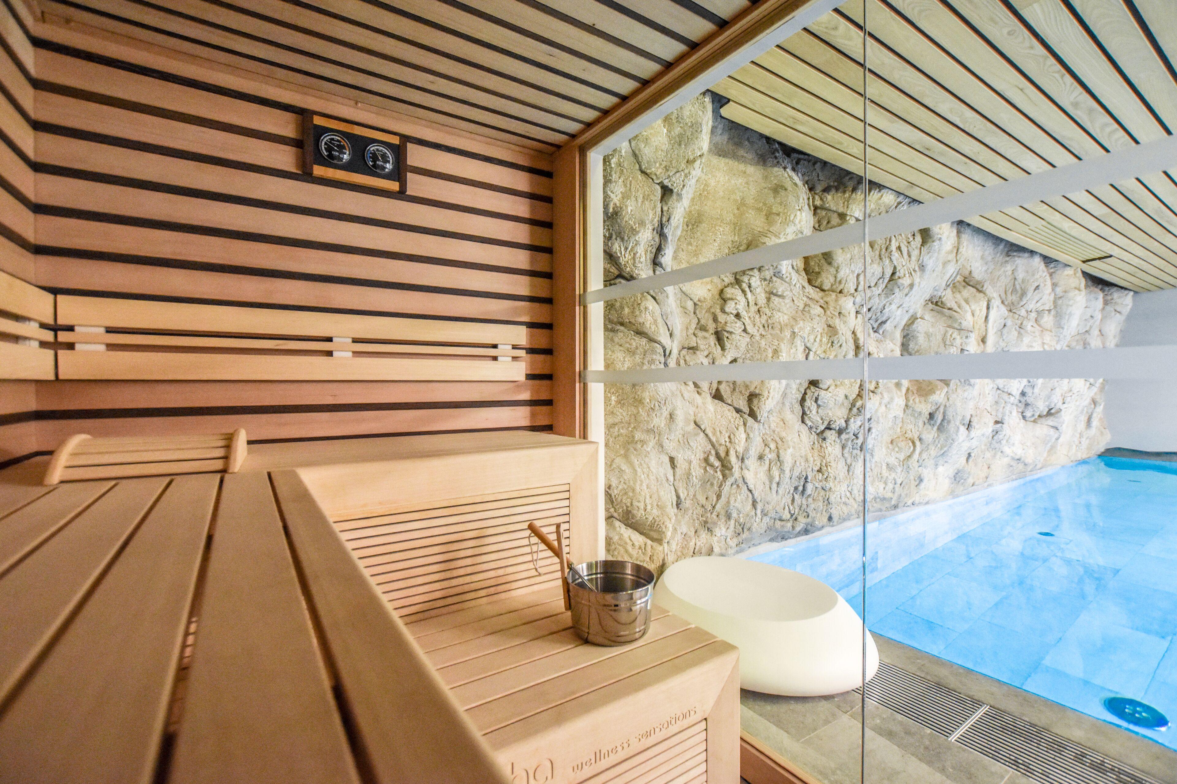 Hotel B55 4*