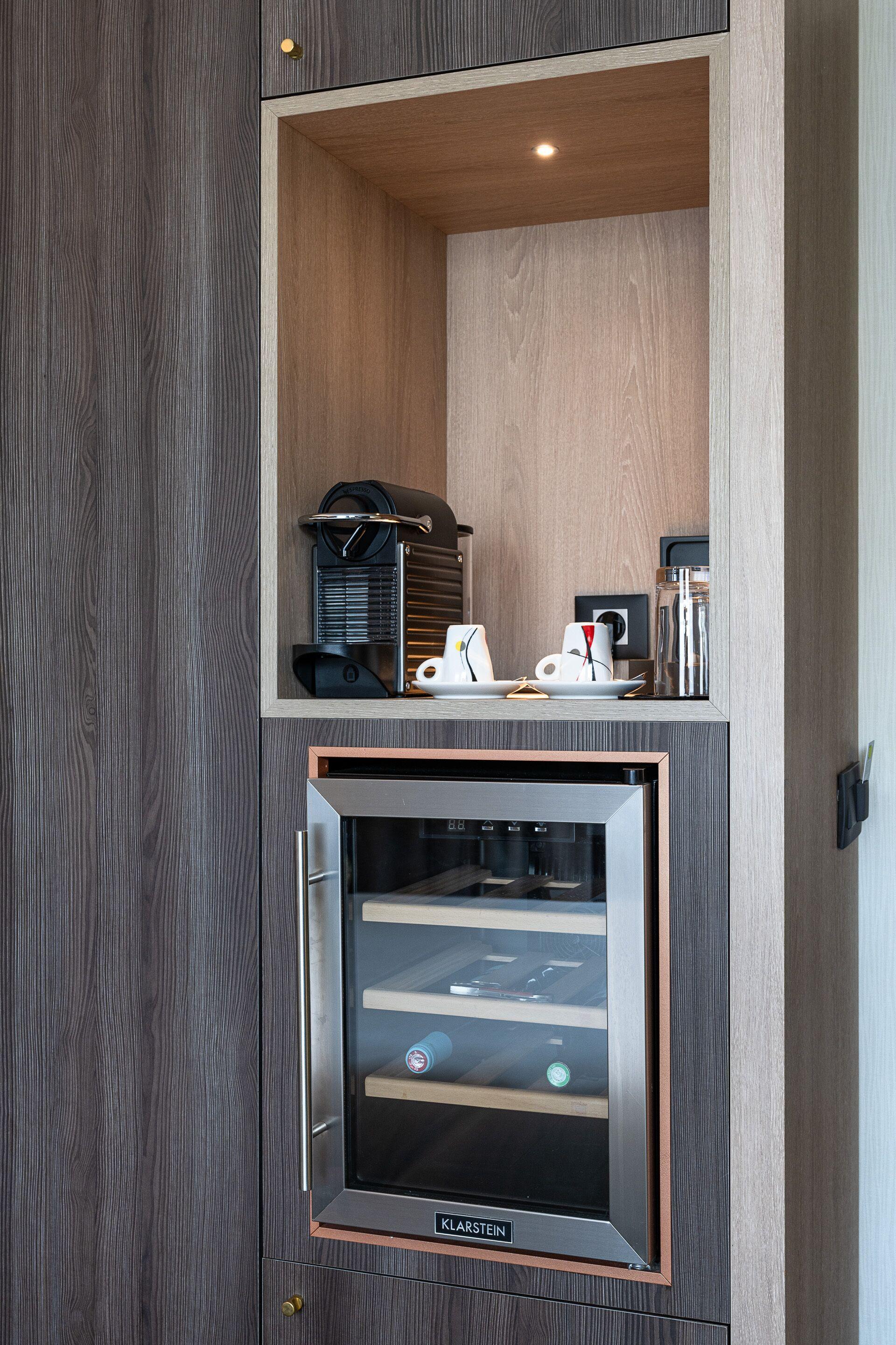 B55 Hotel 4*